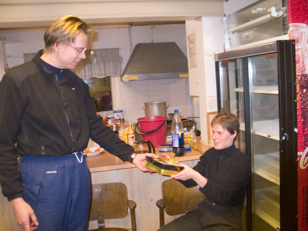 07_kalle_antaa_ryhman_jou